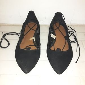 Mossimo faux suede strappy flat shoes size 8.5